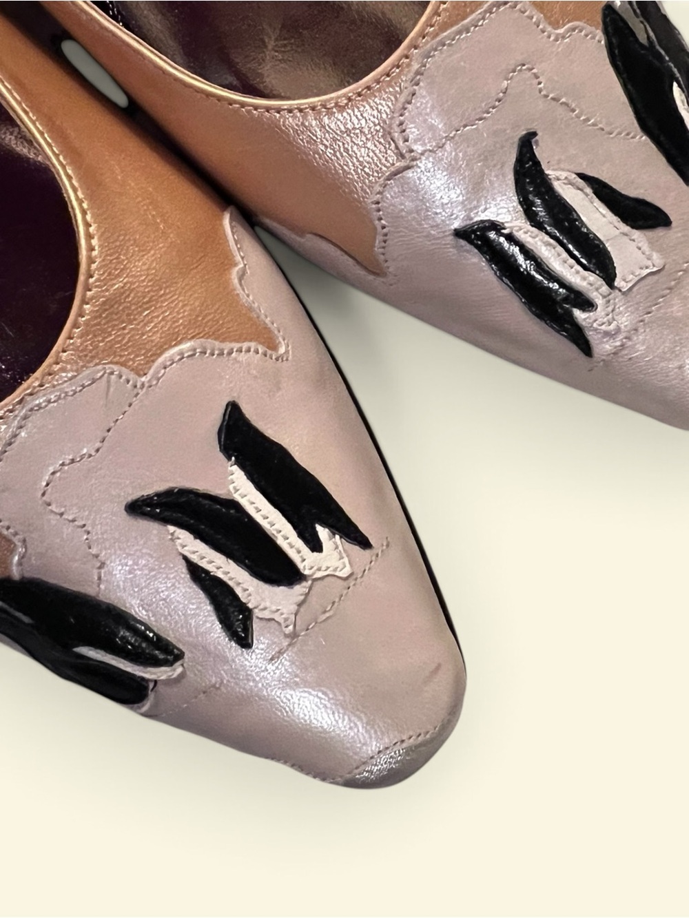 Vintage Margaret Jerrold Pointed Toe Flats with penguin and polar bear design. - Picture 3 of 11